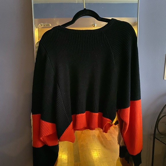 Sweater - Picture 3 of 3